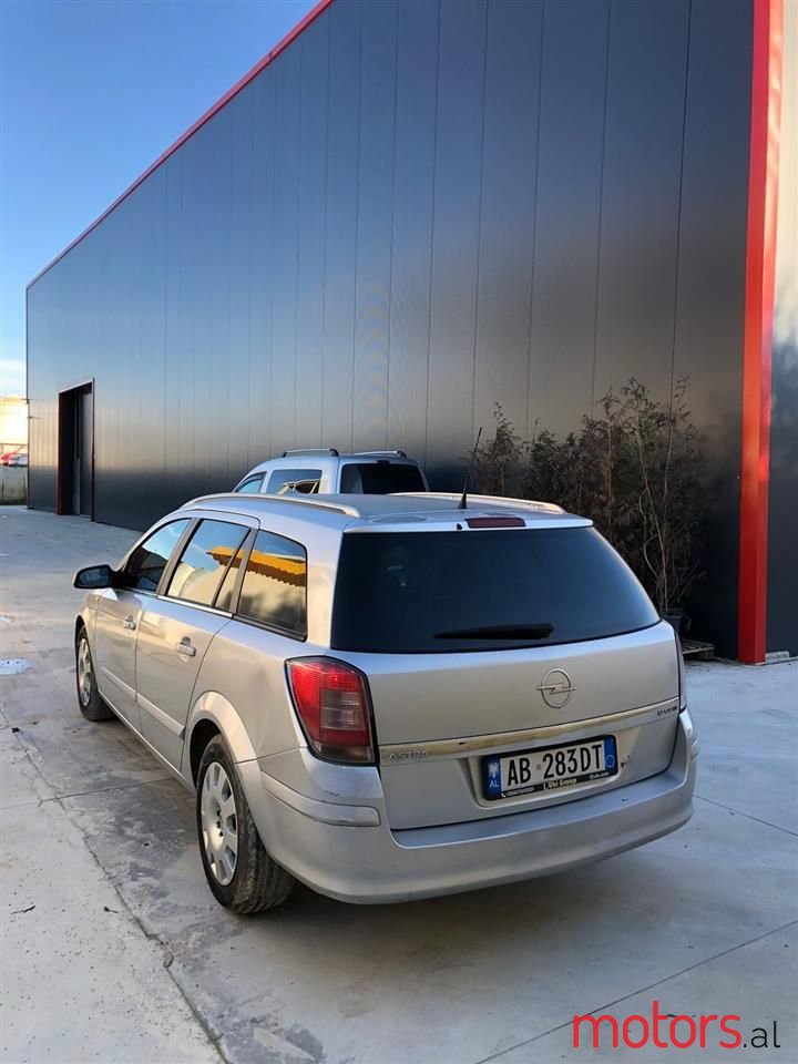 2005' Opel Astra photo #6