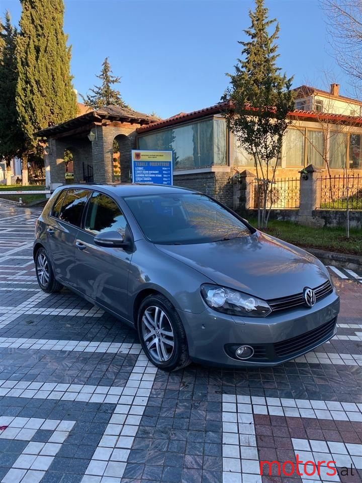 2012' Volkswagen Golf photo #1