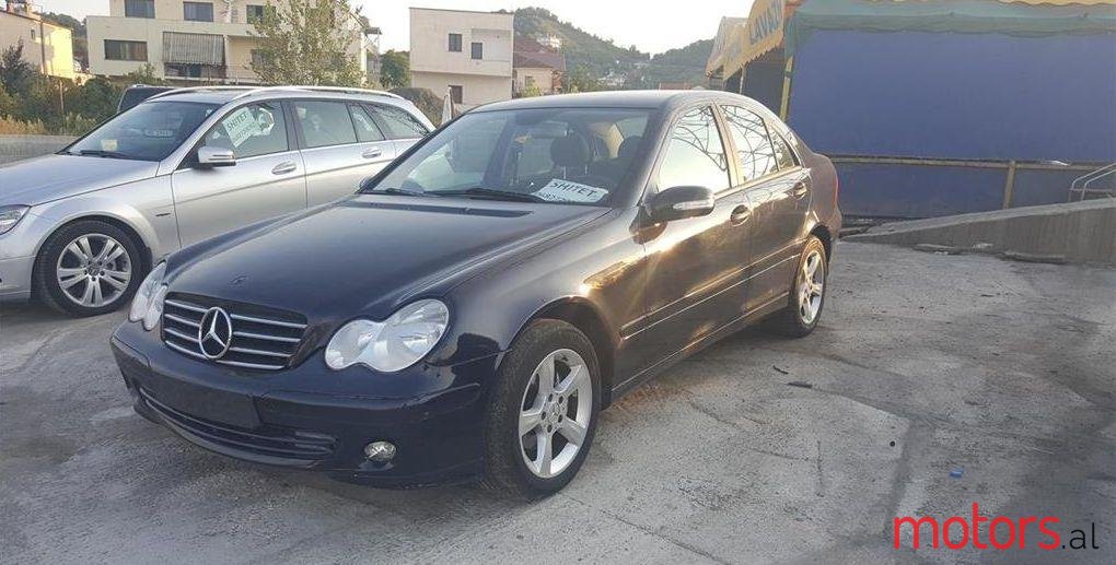 2005' Mercedes-Benz C 200 photo #1