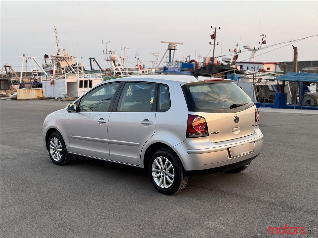 2009' Volkswagen Polo photo #2