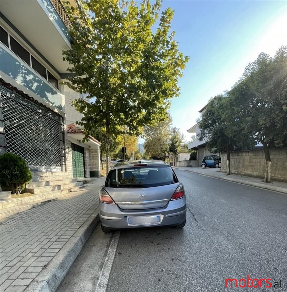 2009' Opel Astra photo #3