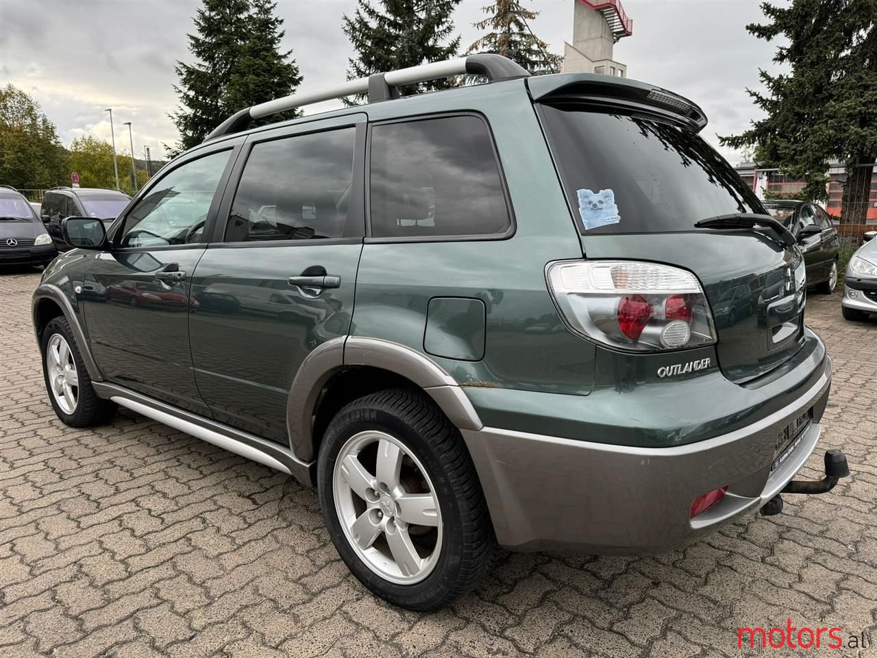 2005' Mitsubishi Outlander photo #5