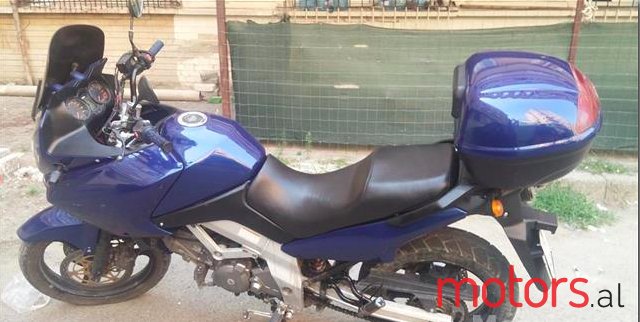 2004' Suzuki V-Strom 650DL photo #2