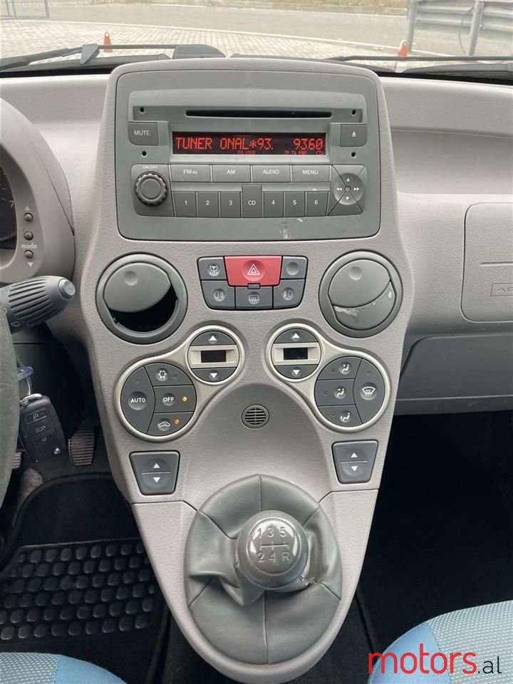2006' Fiat Panda photo #5