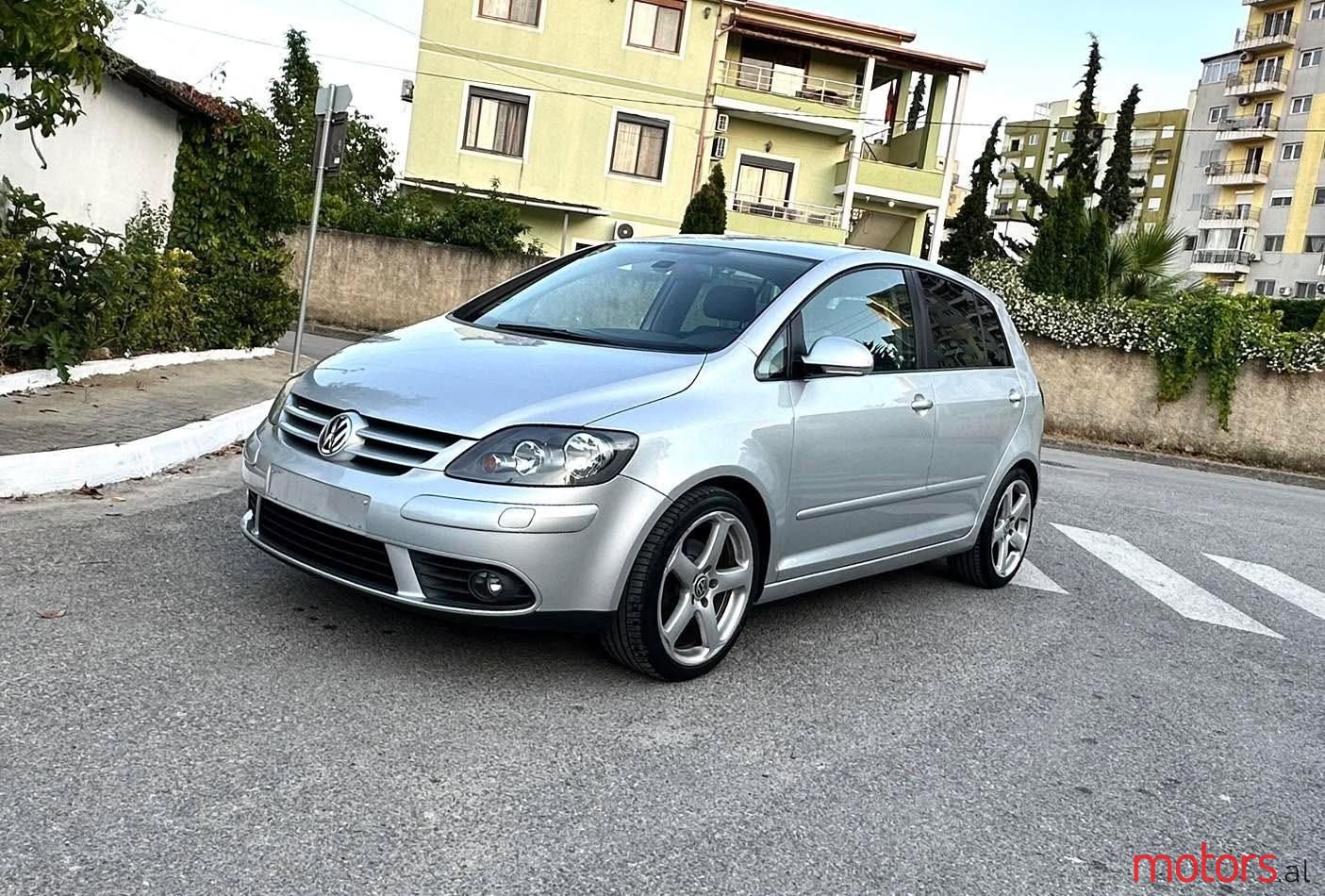 2005' Volkswagen Golf Plus photo #5