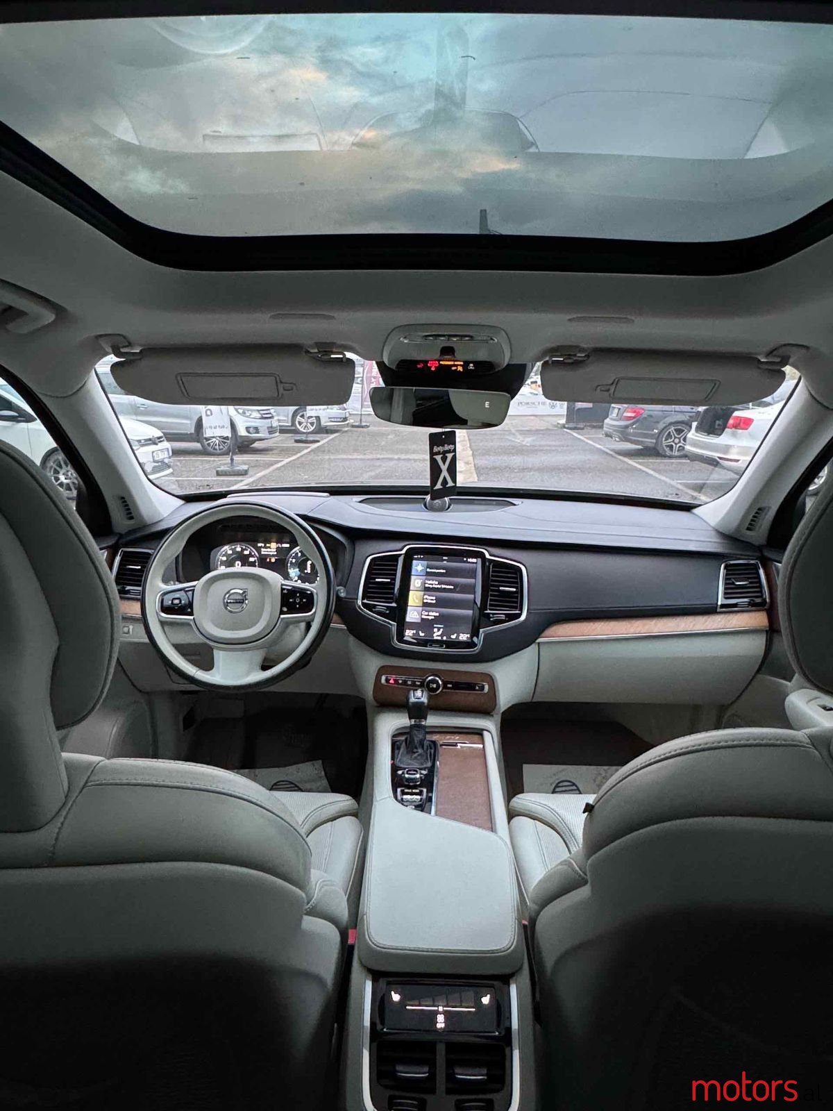 2017' Volvo Xc 90 photo #5