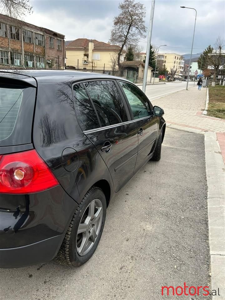 2007' Volkswagen Golf photo #2