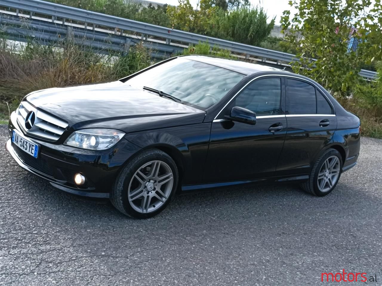 2010' Mercedes-Benz 220 photo #2