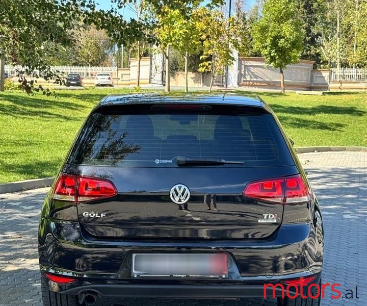 2014' Volkswagen Golf photo #5