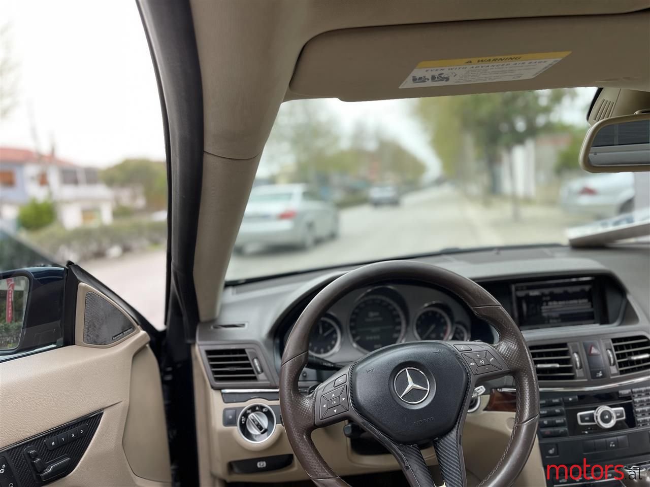 2012' Mercedes-Benz E 350 photo #6