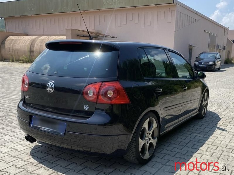 2007' Volkswagen Golf photo #6