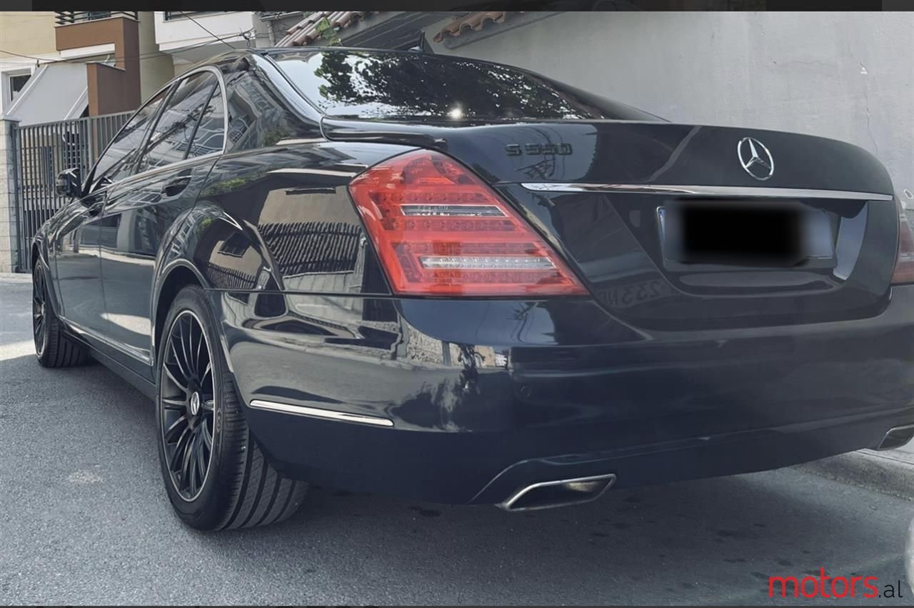 2008' Mercedes-Benz S 500 photo #3