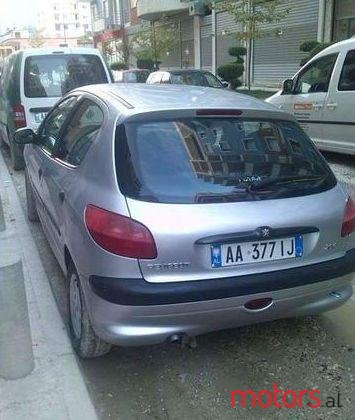 2000' Peugeot 206 photo #2