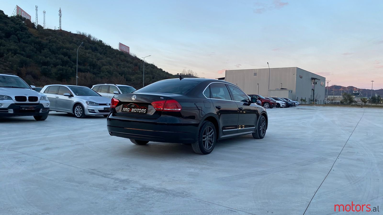 2013' Volkswagen Passat photo #2