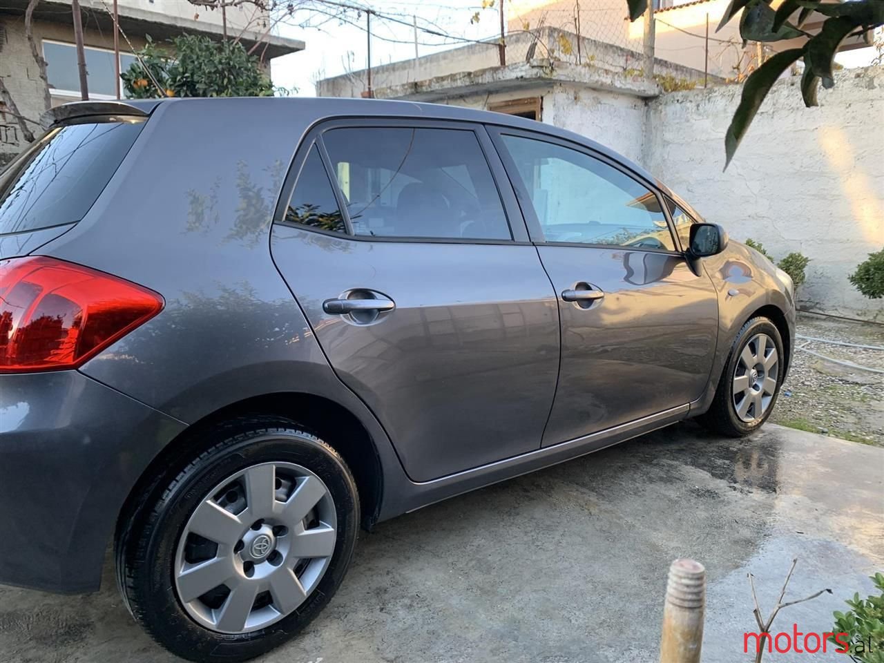 2009' Toyota Auris photo #3