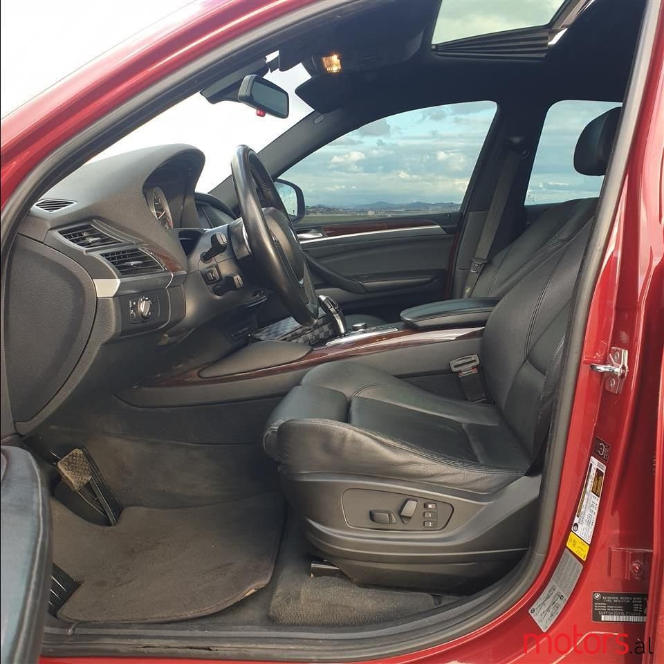 2010' BMW X6 M photo #5