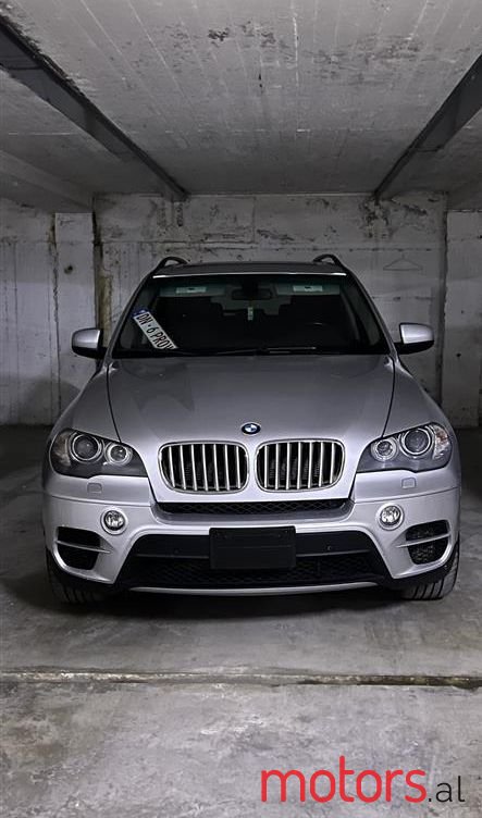 2011' BMW X5 photo #1