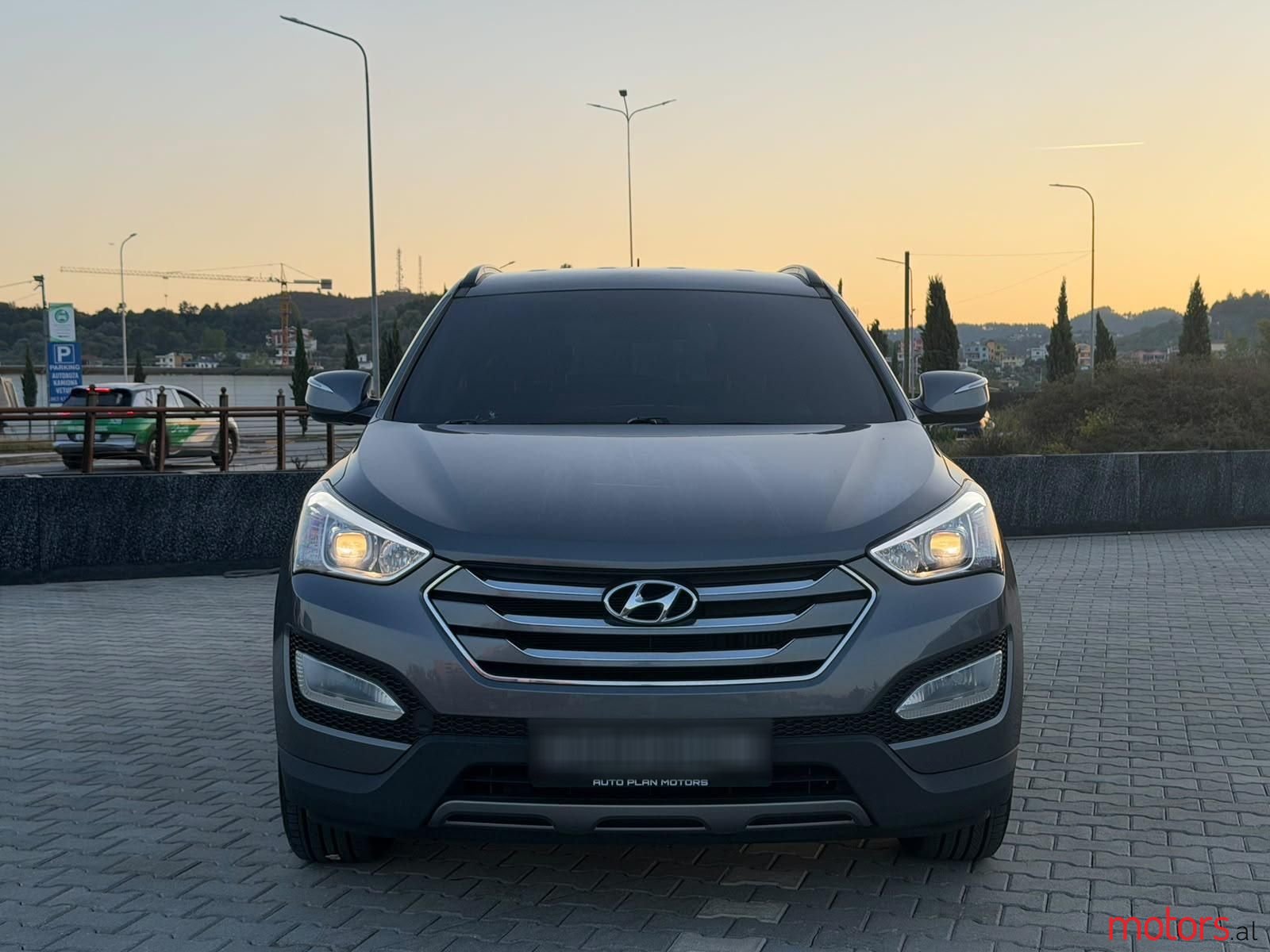 2013' Hyundai Santa Fe photo #1