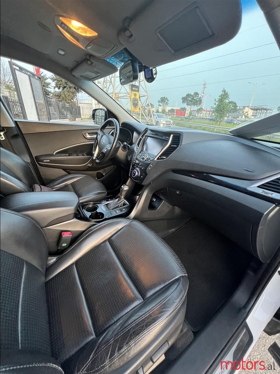 2013' Hyundai Santa Fe photo #4