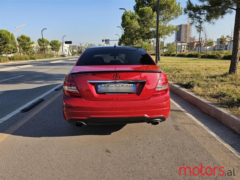 2012' Mercedes-Benz C 250 photo #4