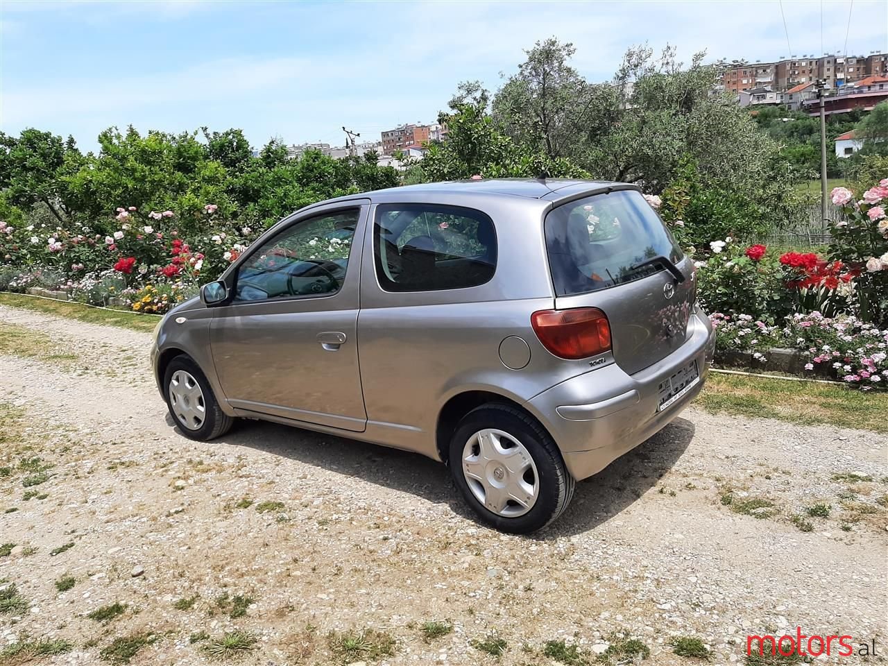 2004' Toyota Yaris photo #3