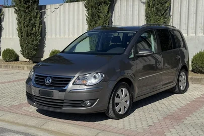 2010' Volkswagen Touran
