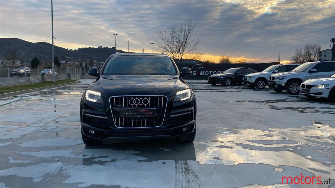 2011' Audi Q7 photo #2