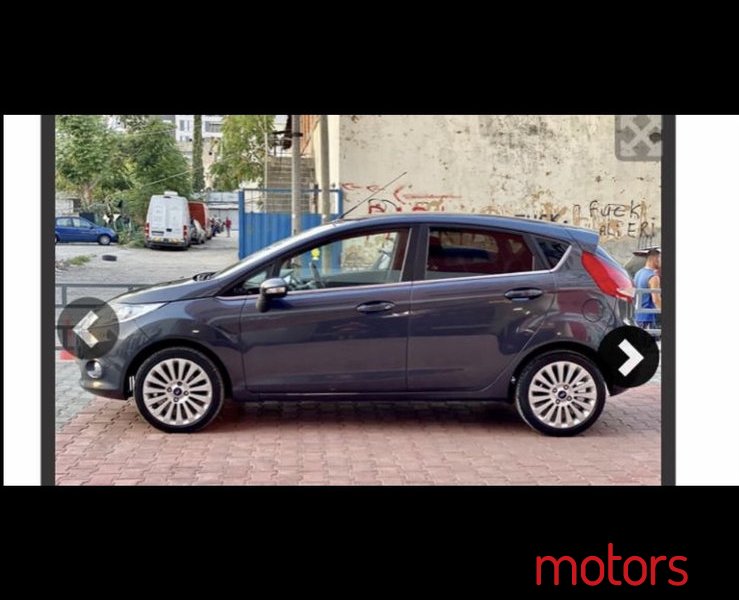 2010' Ford Fiesta Gaz/benzine photo #1