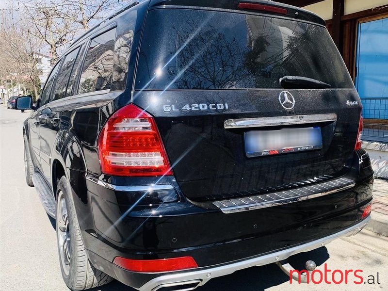 2008' Mercedes-Benz GL 420 photo #3