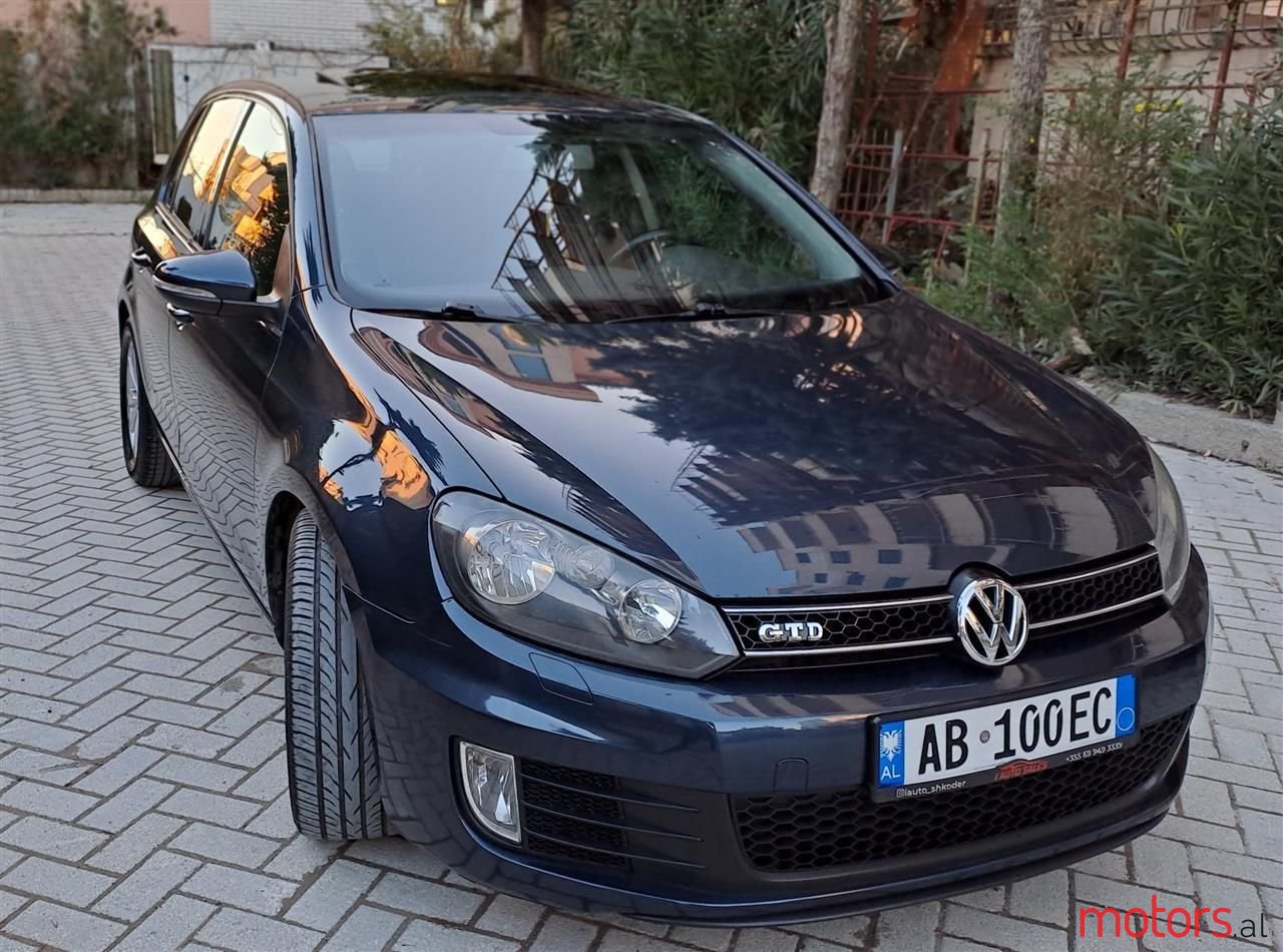 2008' Volkswagen Golf photo #6