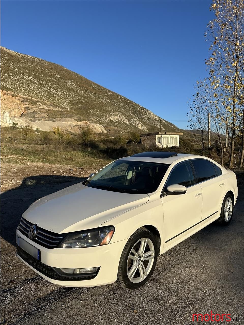 2013' Volkswagen Passat photo #1