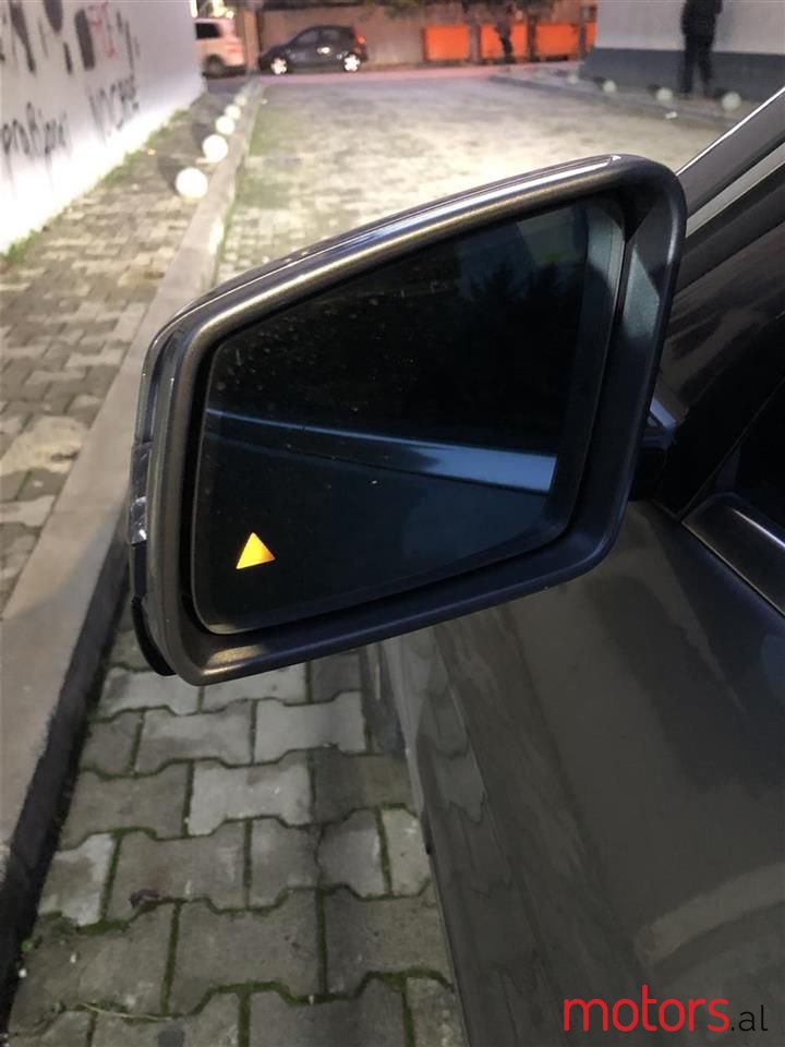 2010' Mercedes-Benz E 250 photo #6