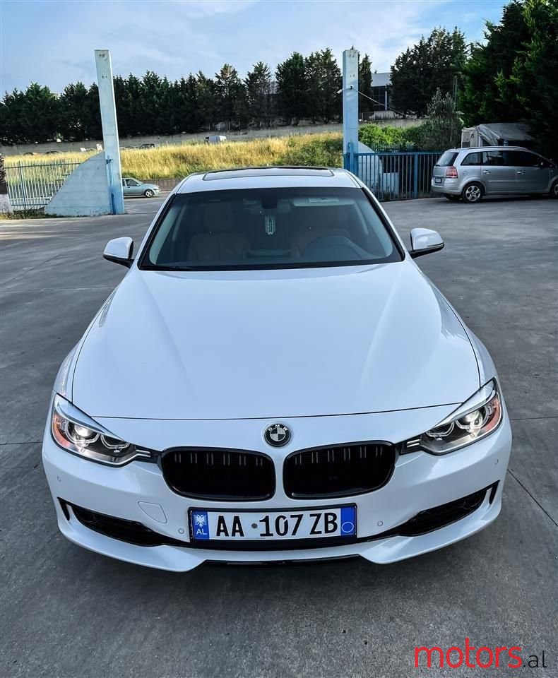 2014' BMW 328 photo #1