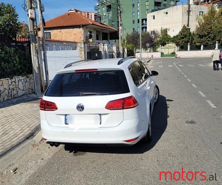 2014' Volkswagen Golf photo #5