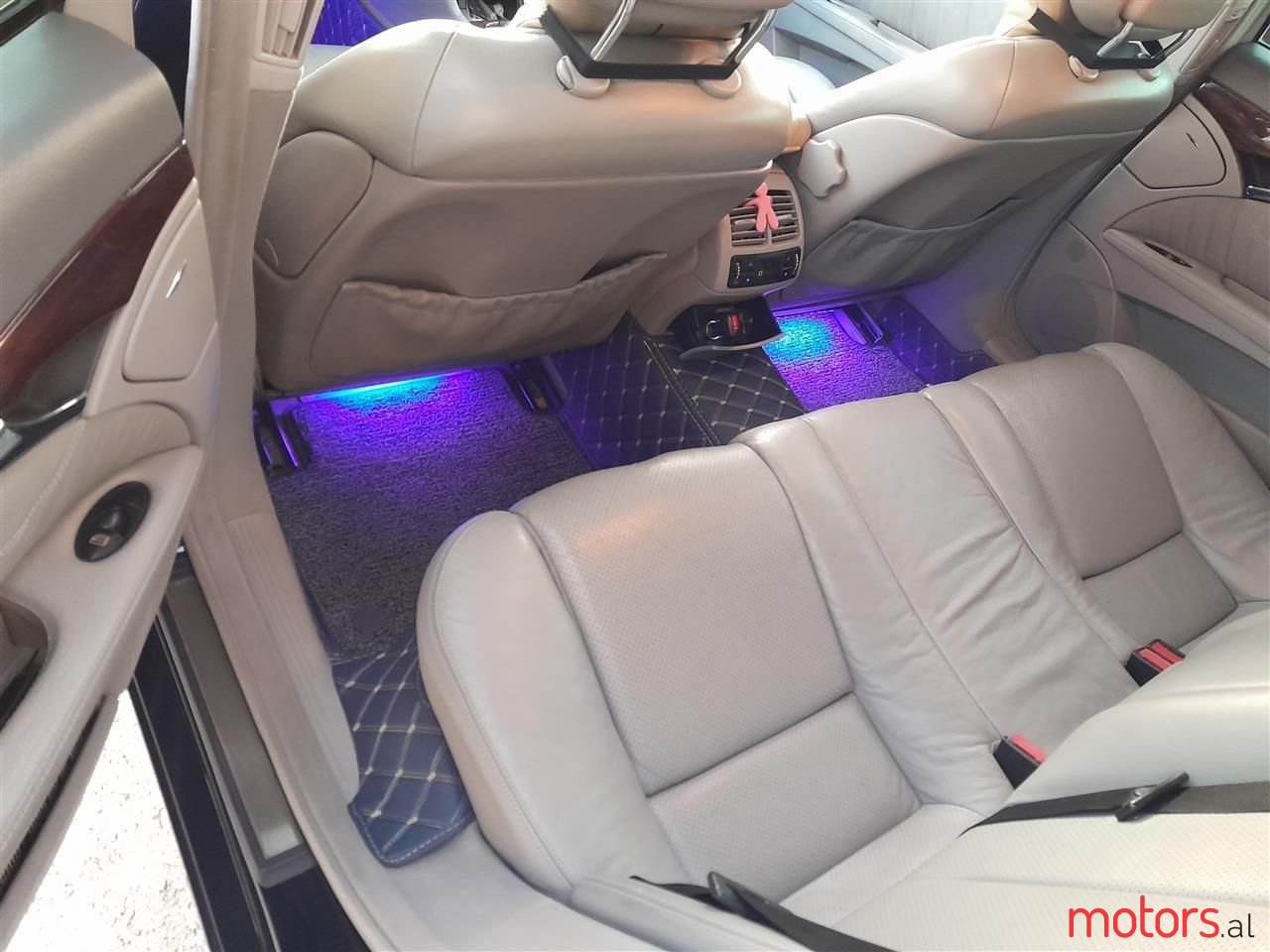 2003' Mercedes-Benz E 200 photo #6