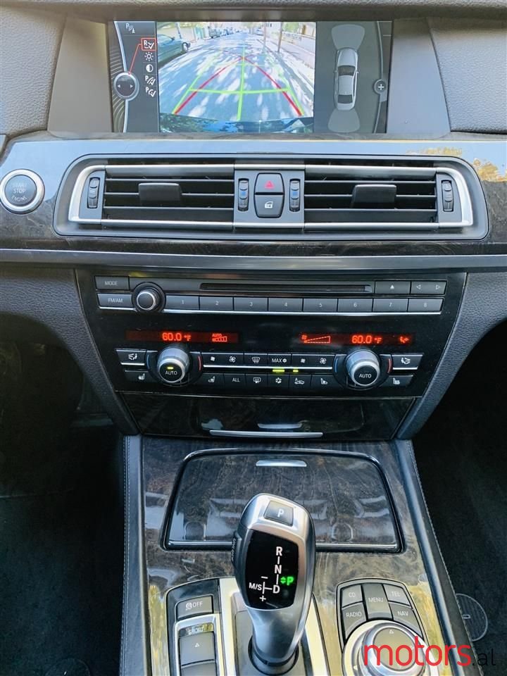 2012' BMW 750 photo #4