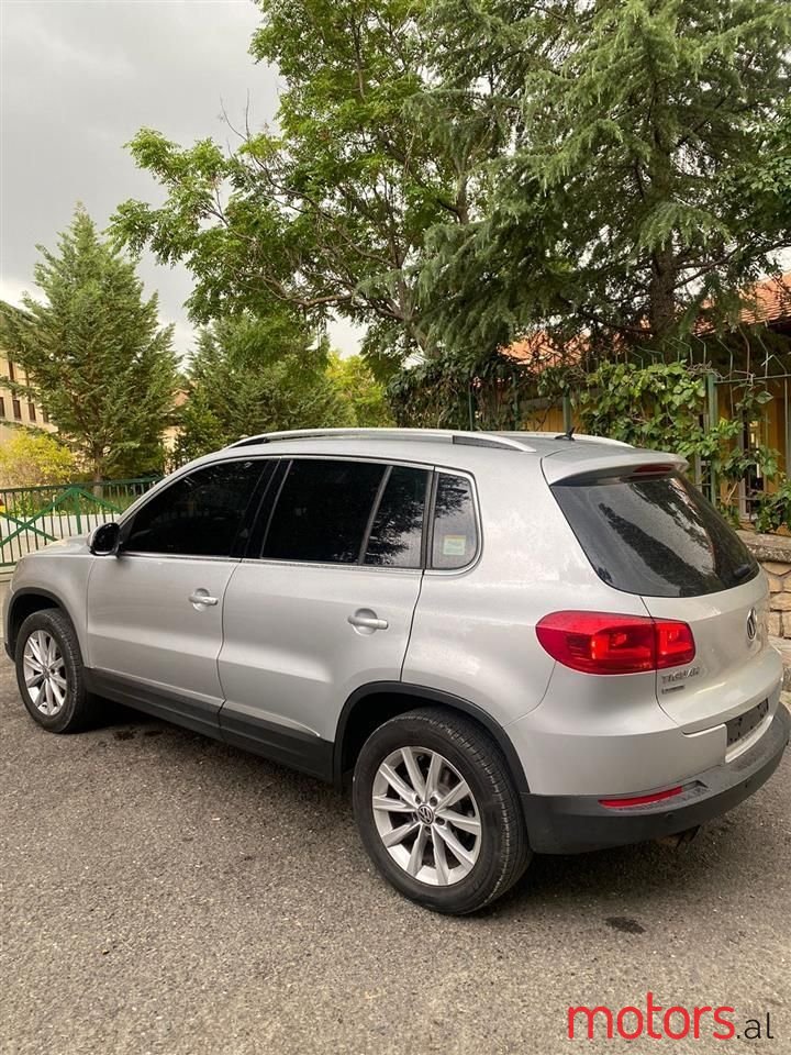 2013' Volkswagen Tiguan photo #2
