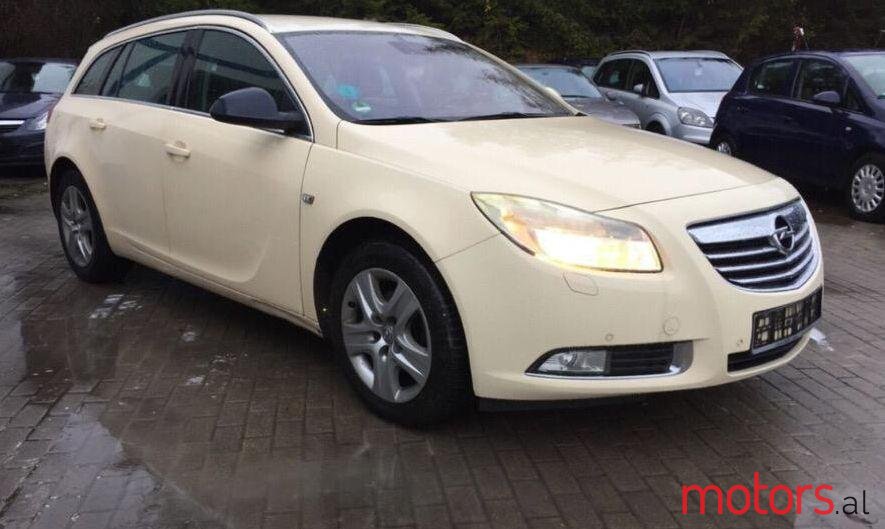 2010' Opel Insignia photo #1