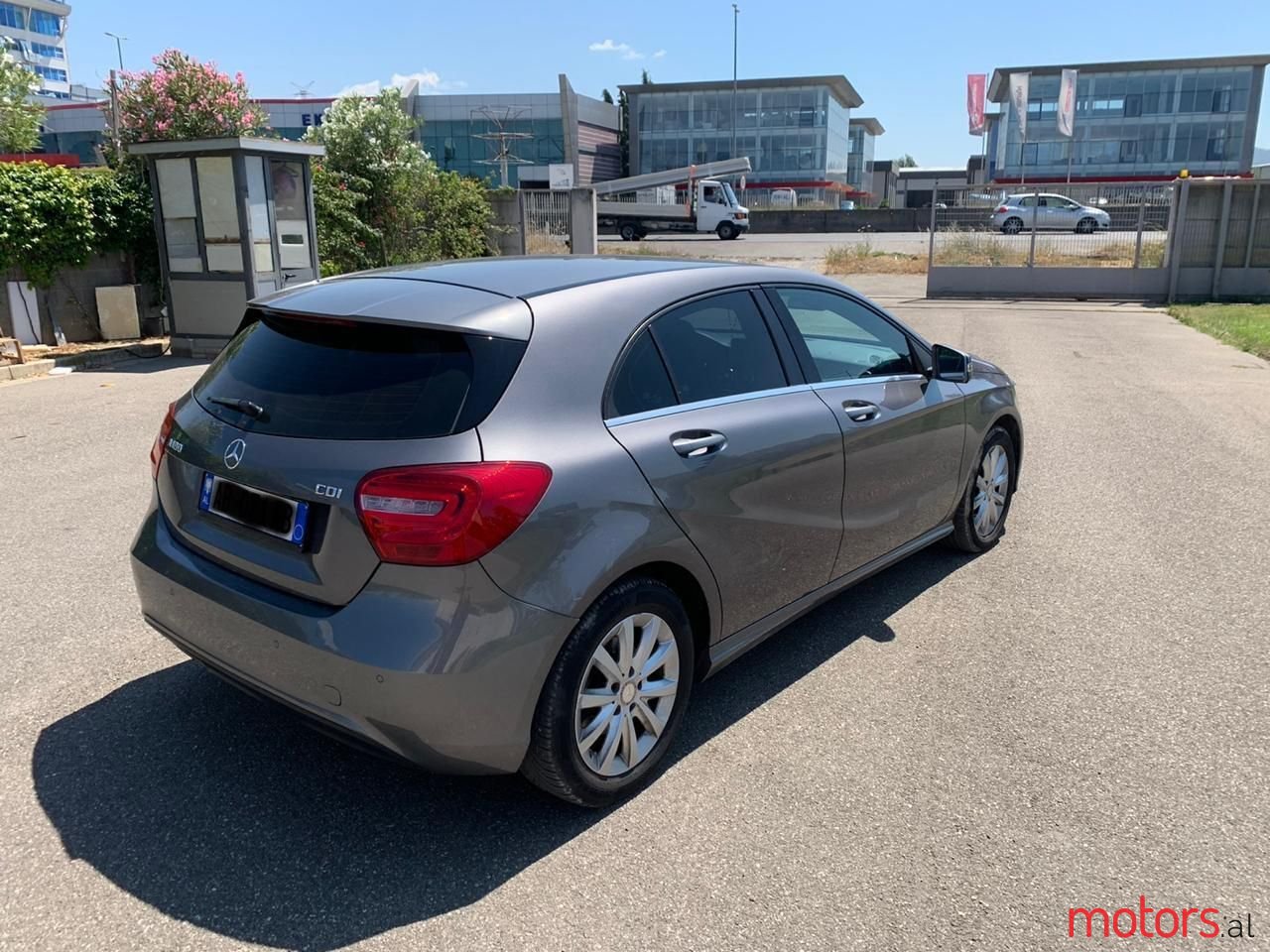 2014' Mercedes-Benz A 180 photo #1