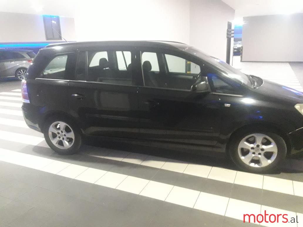 2005' Opel Zafira photo #4