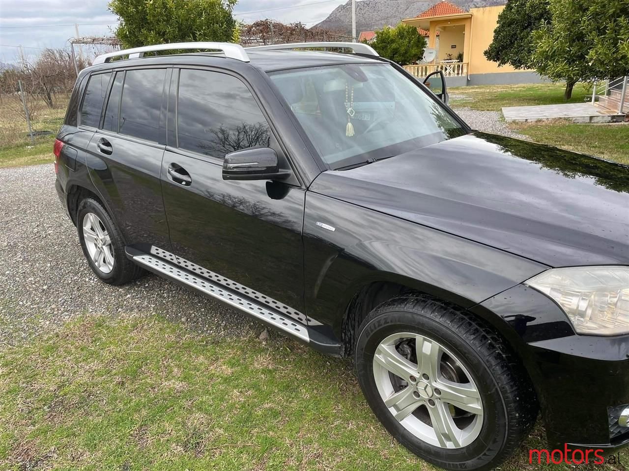 2009' Mercedes-Benz GLK 220 photo #2