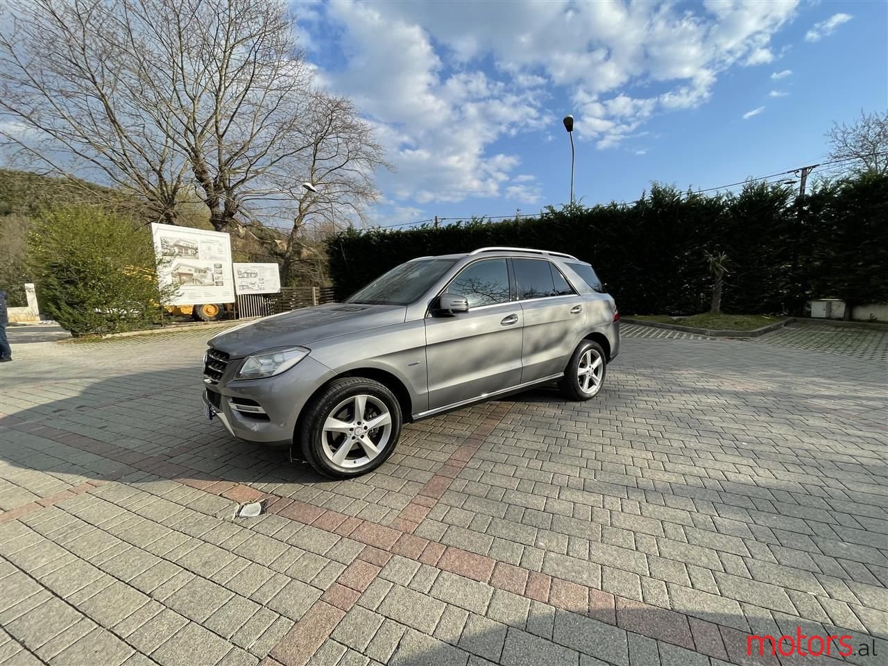2012' Mercedes-Benz ML 250 photo #2