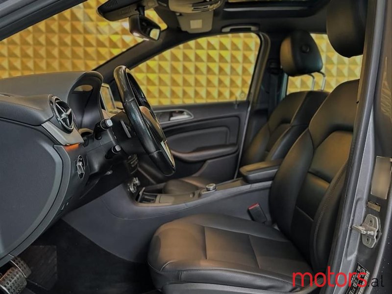 2014' Mercedes-Benz B 250 photo #6
