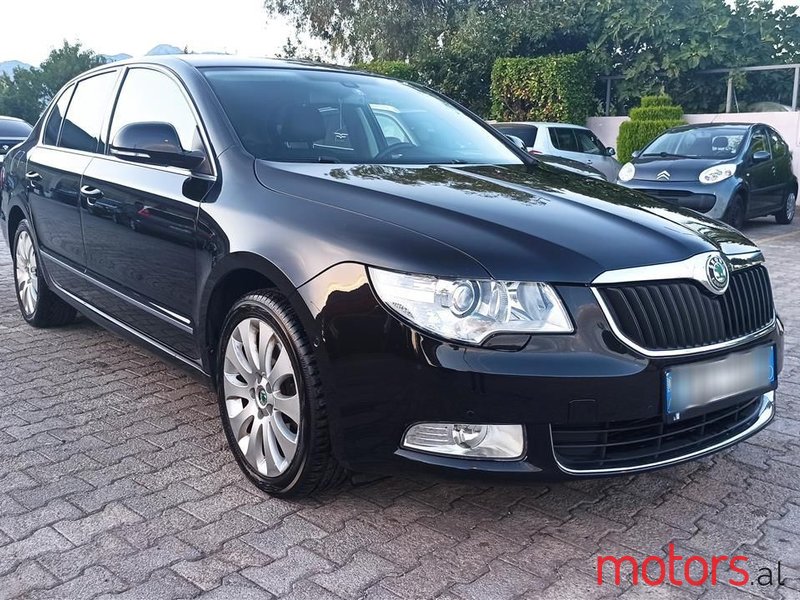 2009' Skoda Superb photo #1