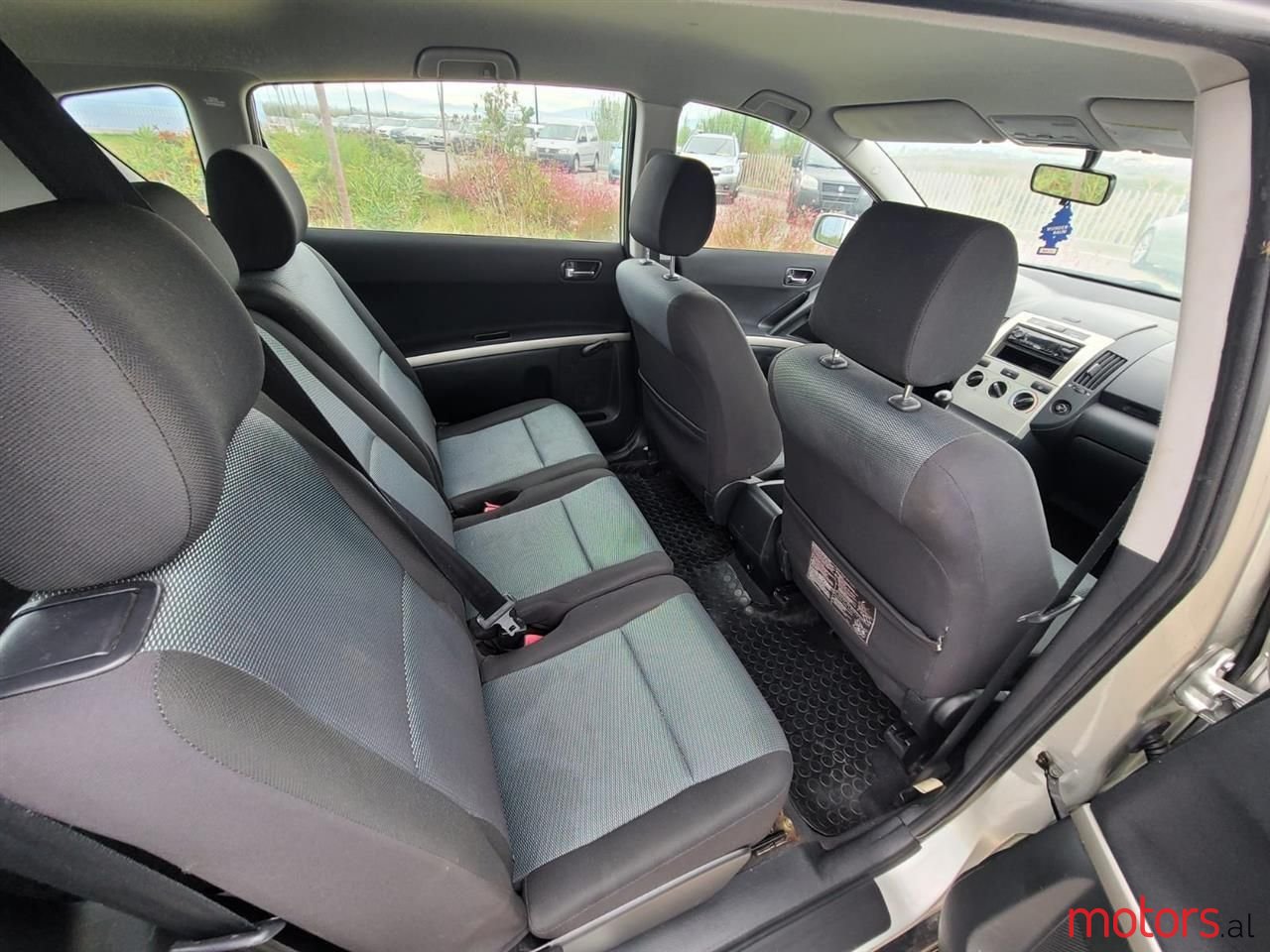 2005' Toyota Corolla Verso photo #4