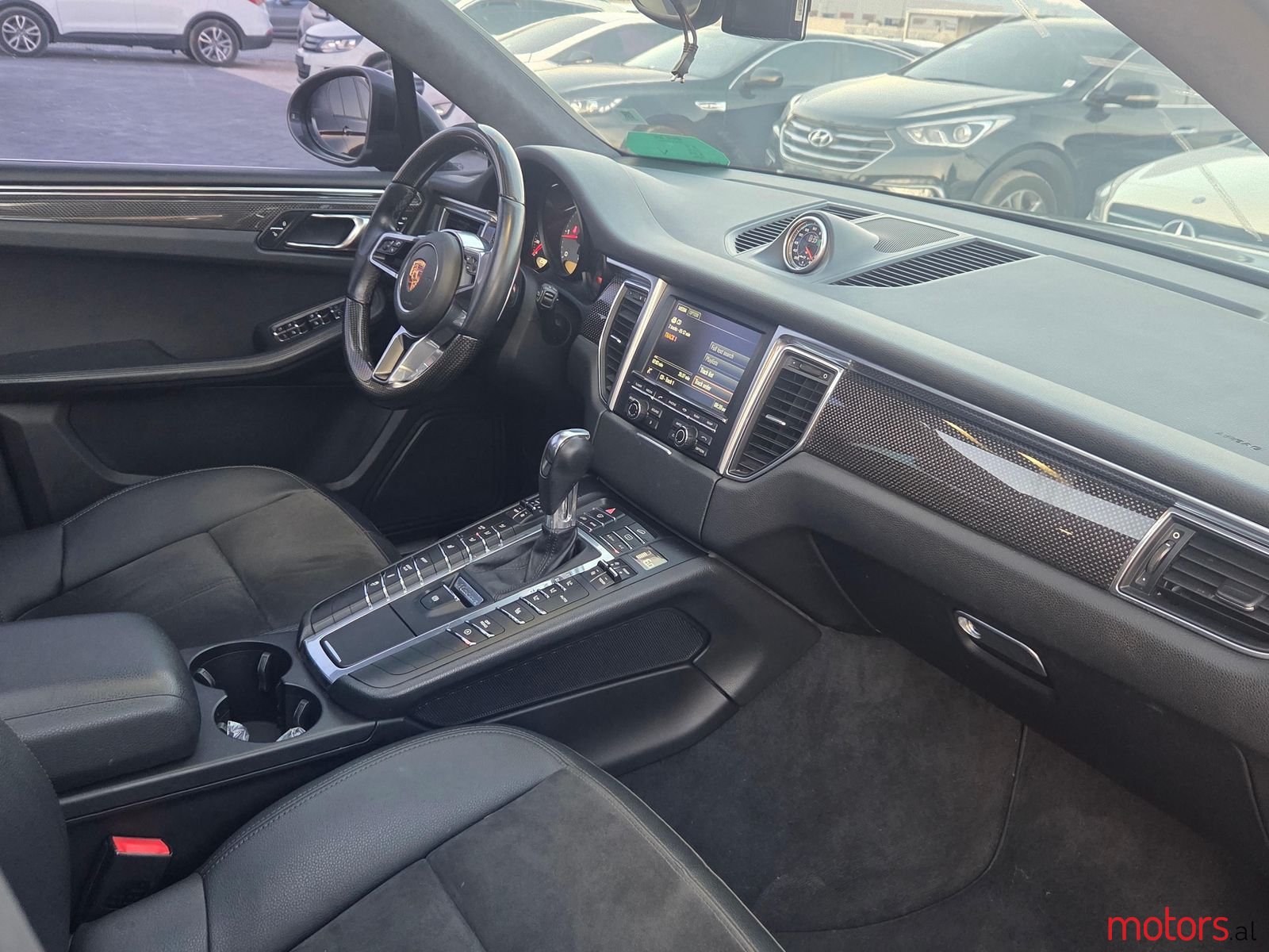 2015' Porsche Macan photo #6