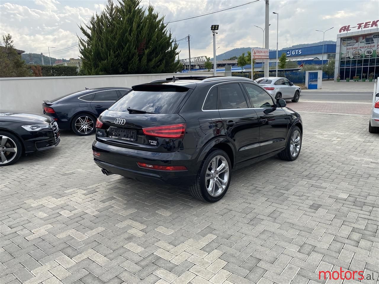 2015' Audi Q3 photo #4