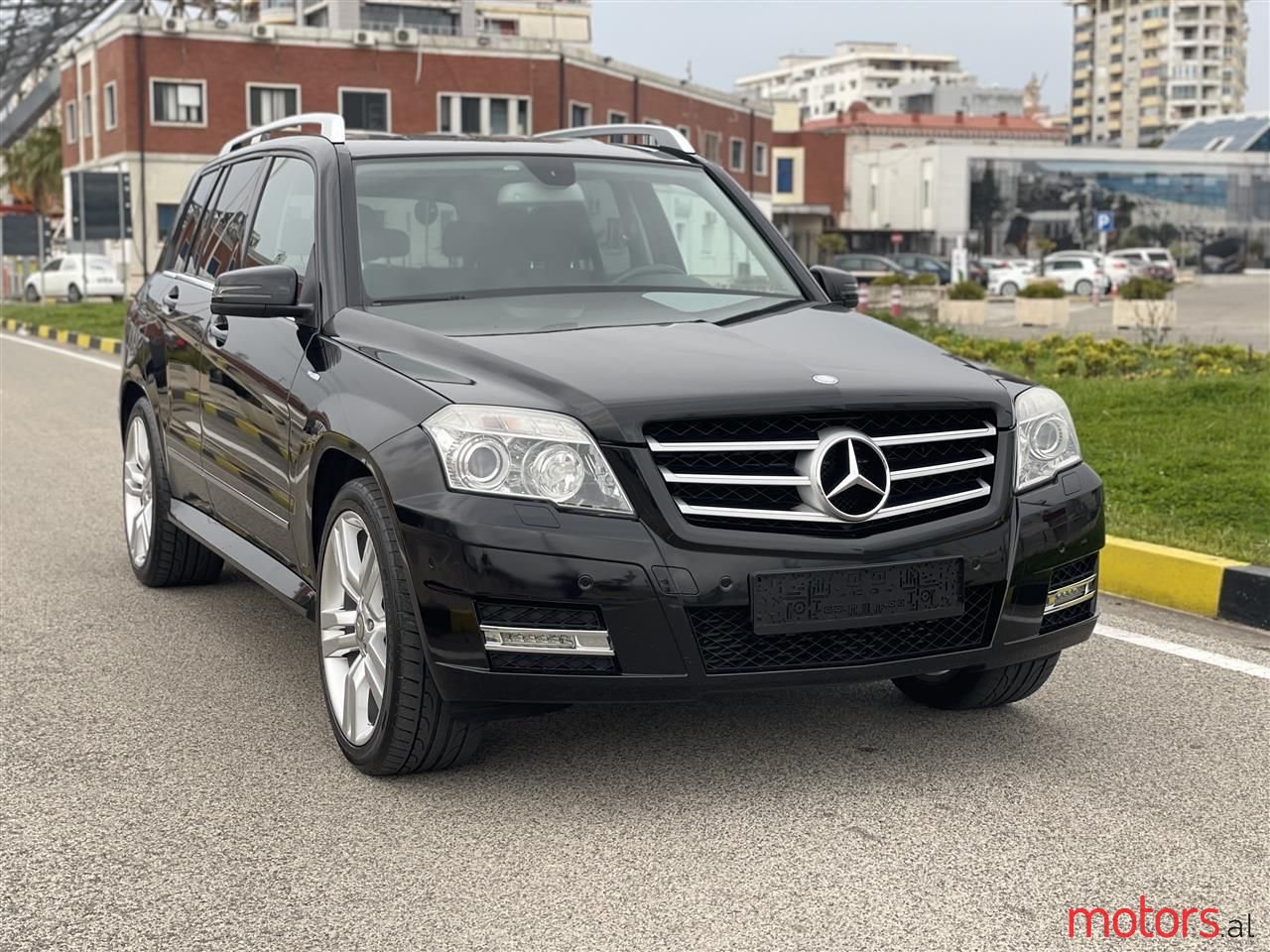 2010' Mercedes-Benz GLK 220 photo #1