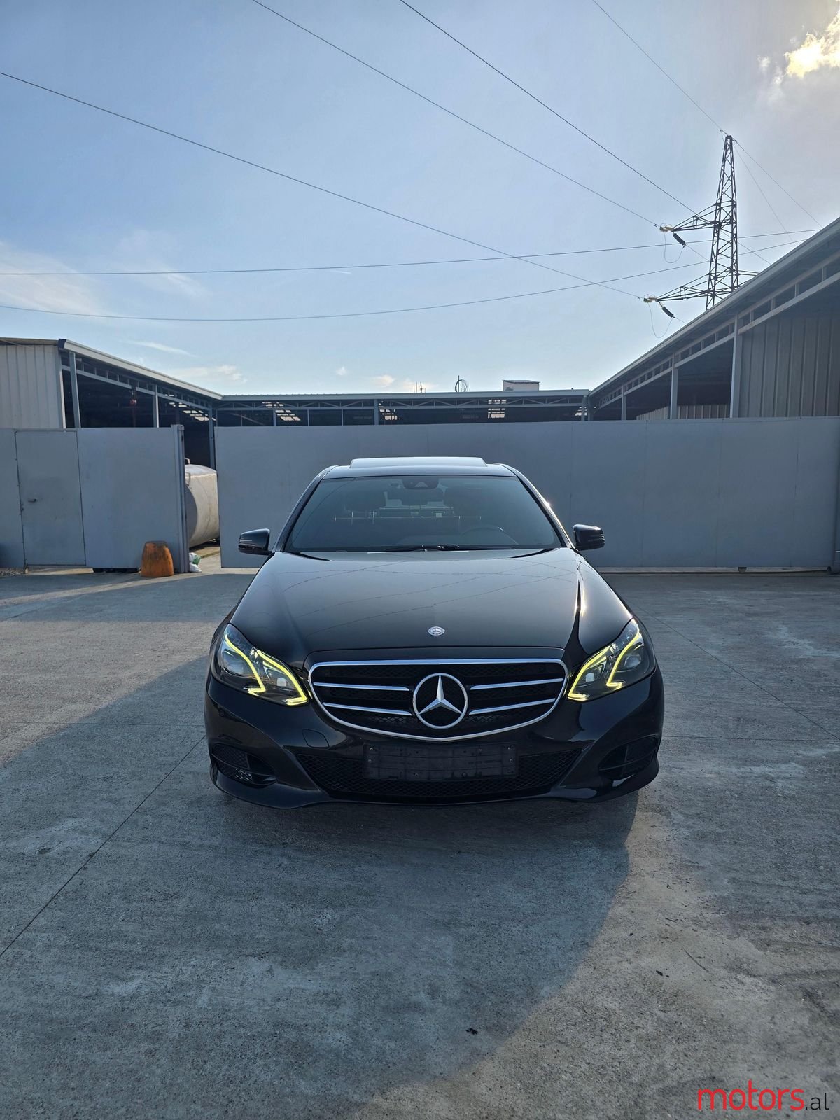 2015' Mercedes-Benz E 220 photo #3
