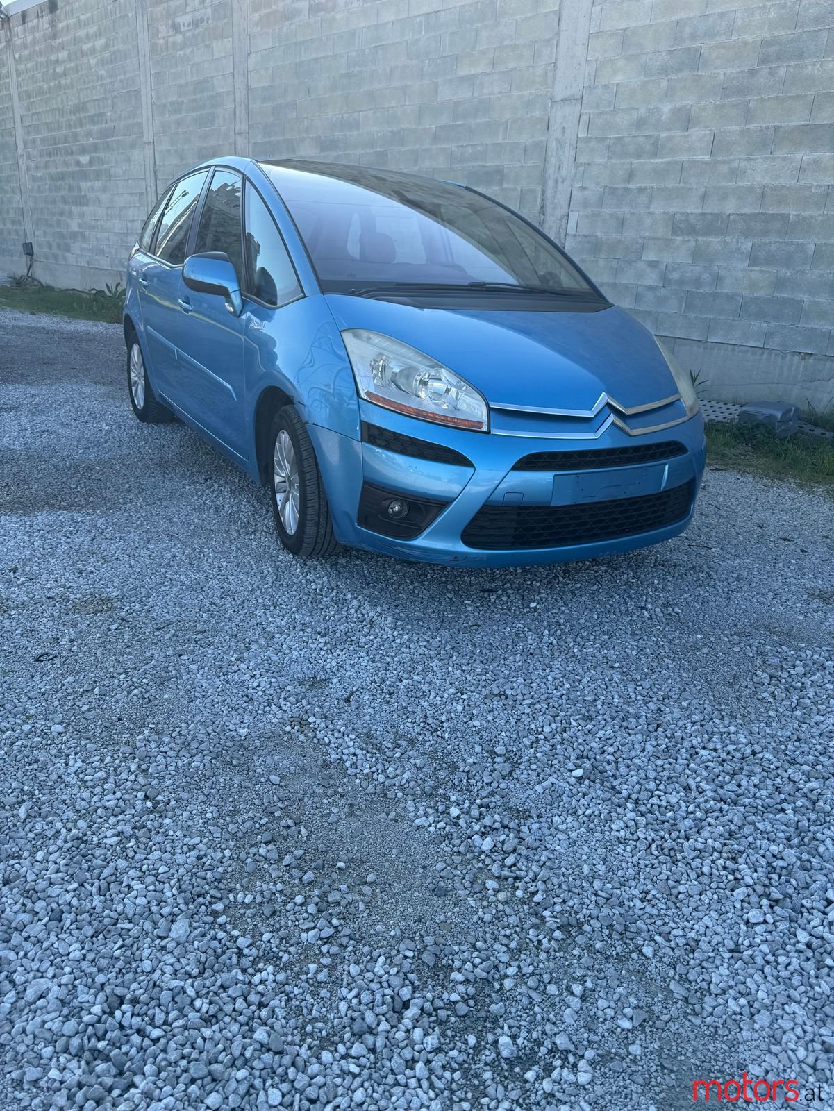 2008' Citroen C4 photo #1